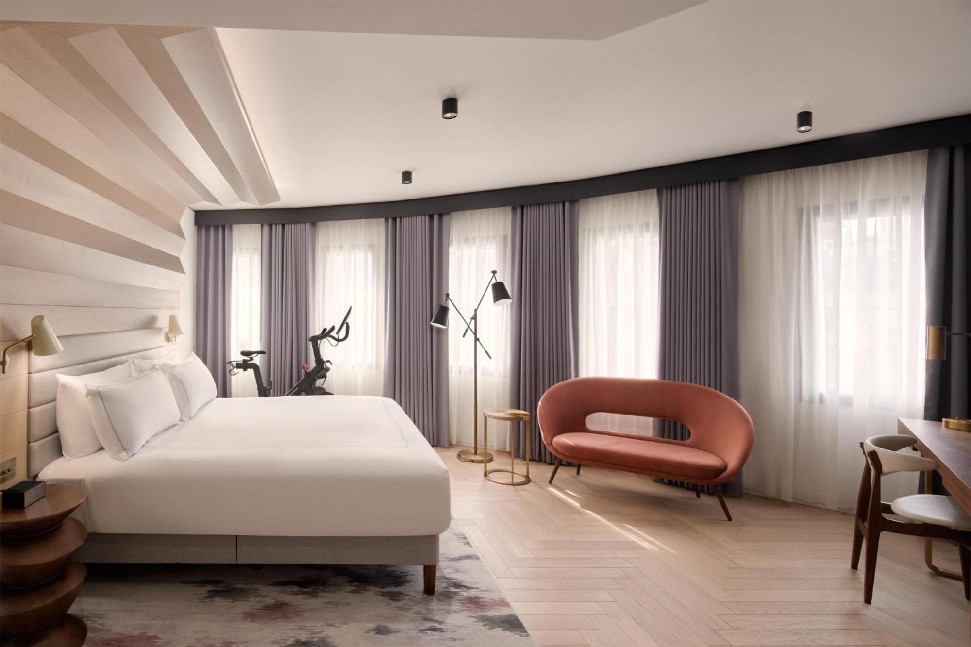 Canopy By Hilton Hotel 4*